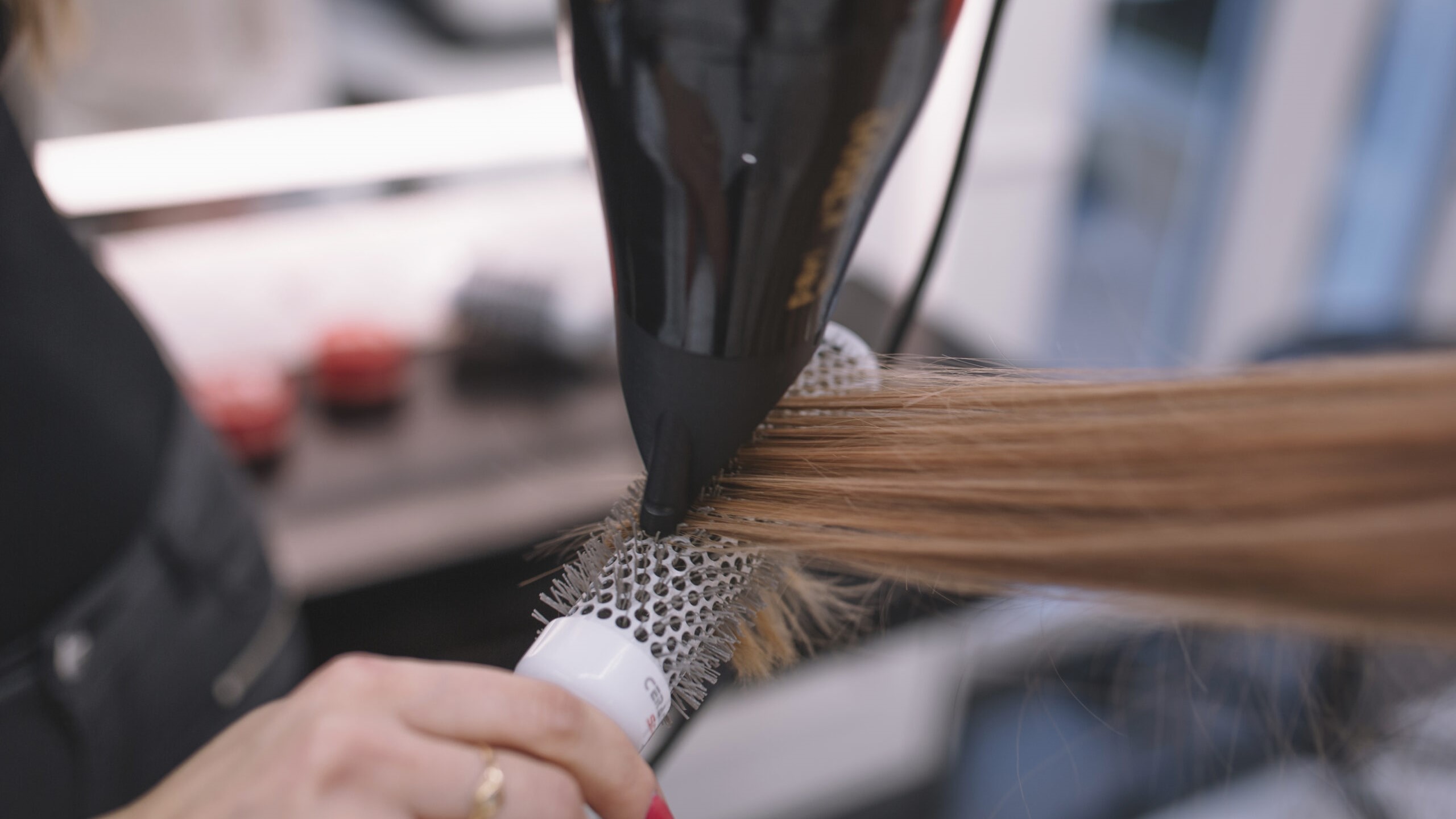 Brushing cabello largo scaled