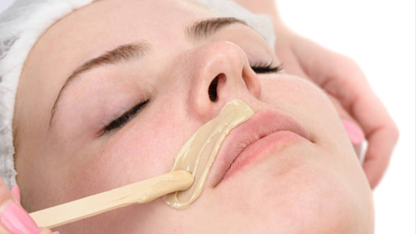 Facial mujer labio